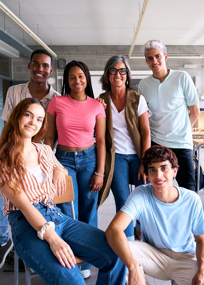Equipe e alunos do Ensino Médio